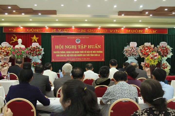 trung-uong-hoi-nct-viet-nam-tap-huan-bao-ve-moi-truong-tai-tinh-son